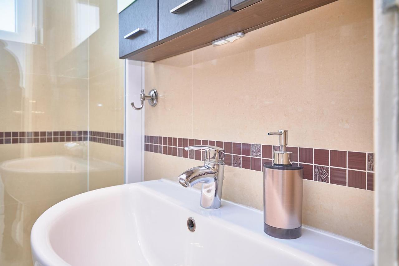 Apartment Andrea By Litto Split Buitenkant foto